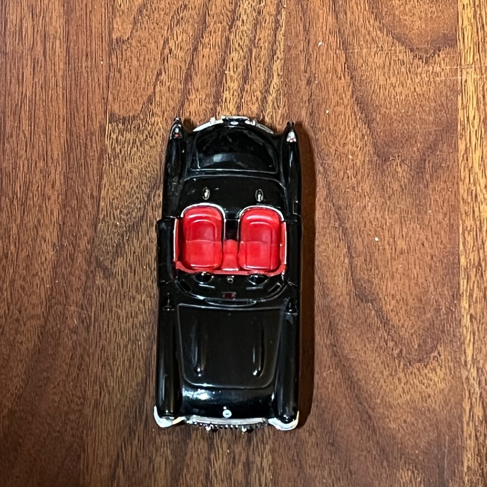 Welly 1957 Chevrolet Red & Black Car